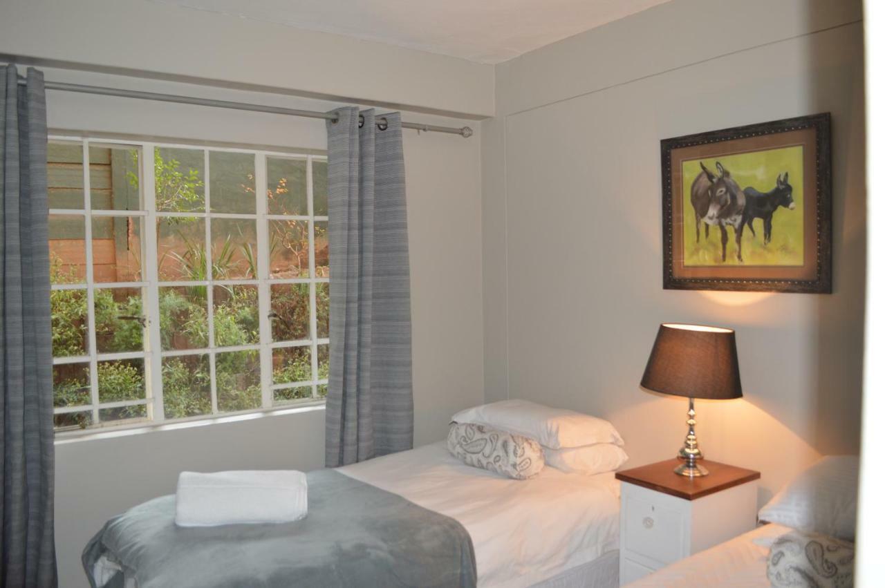 Town View Apartment Pietermaritzburg Bagian luar foto