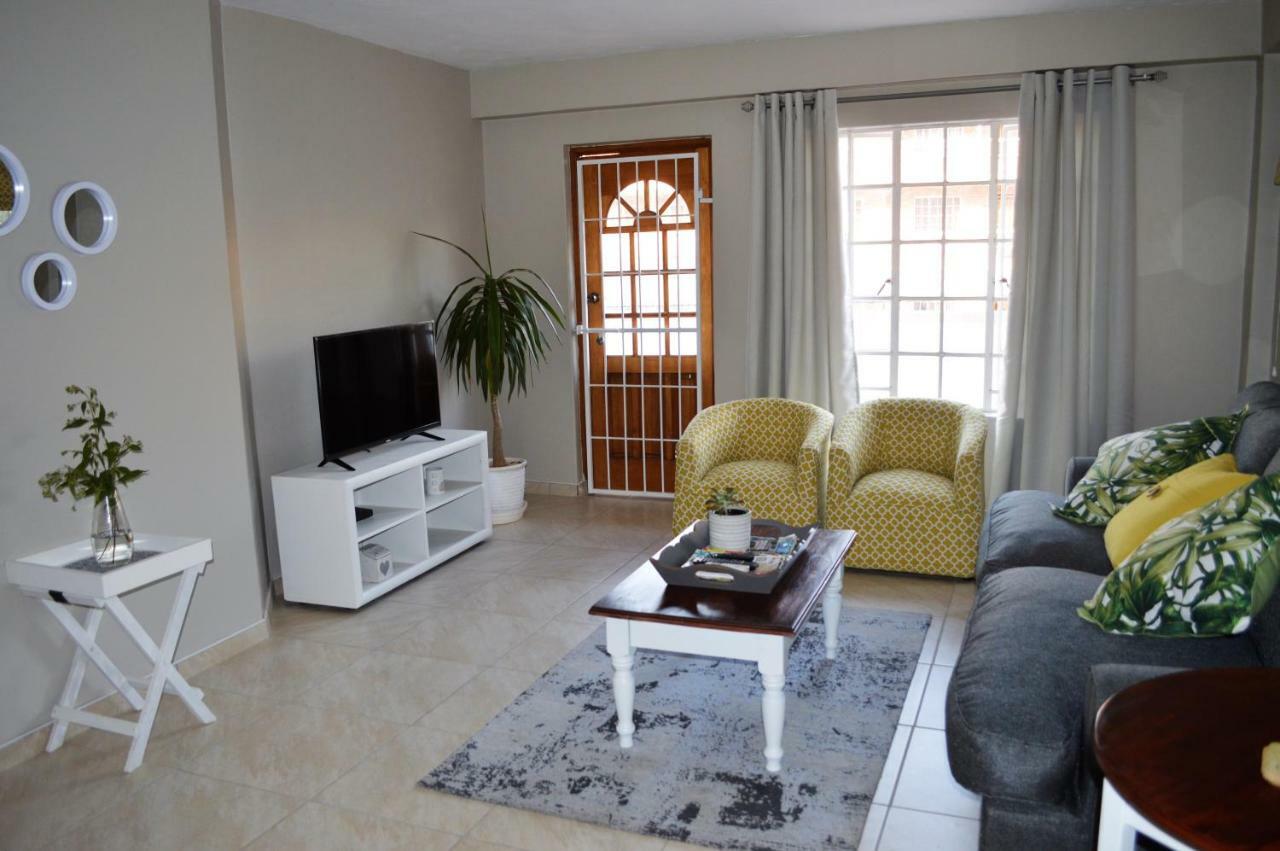 Town View Apartment Pietermaritzburg Bagian luar foto