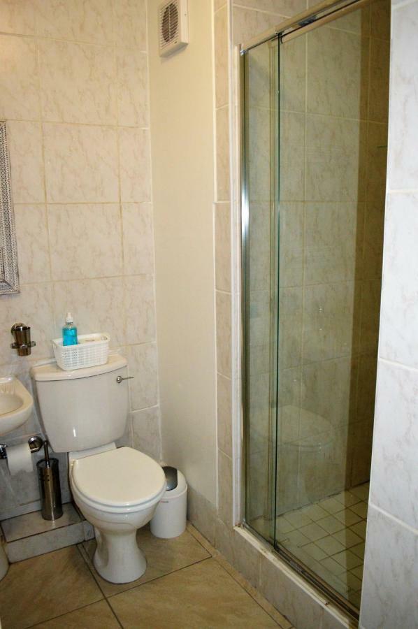 Town View Apartment Pietermaritzburg Bagian luar foto